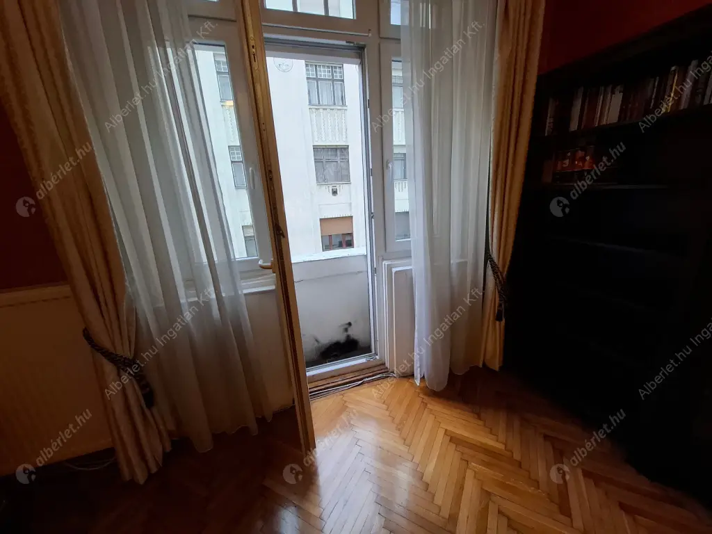 Kiadó albérlet 250000 Ft/hó áron: Budapest, XIII. kerület  Katona József utca. Mérete: 71 nm, 2 szobás | Alberlet.hu - 6593804