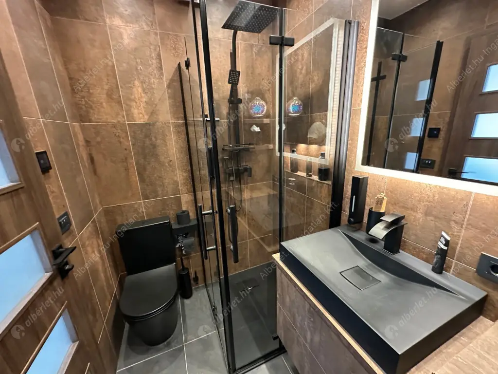 Kiadó albérlet 240000 Ft/hó áron: Budapest, XIII. kerület  Kis Gömb utca. Mérete: 41 nm, 1 szobás | Alberlet.hu - 6579674