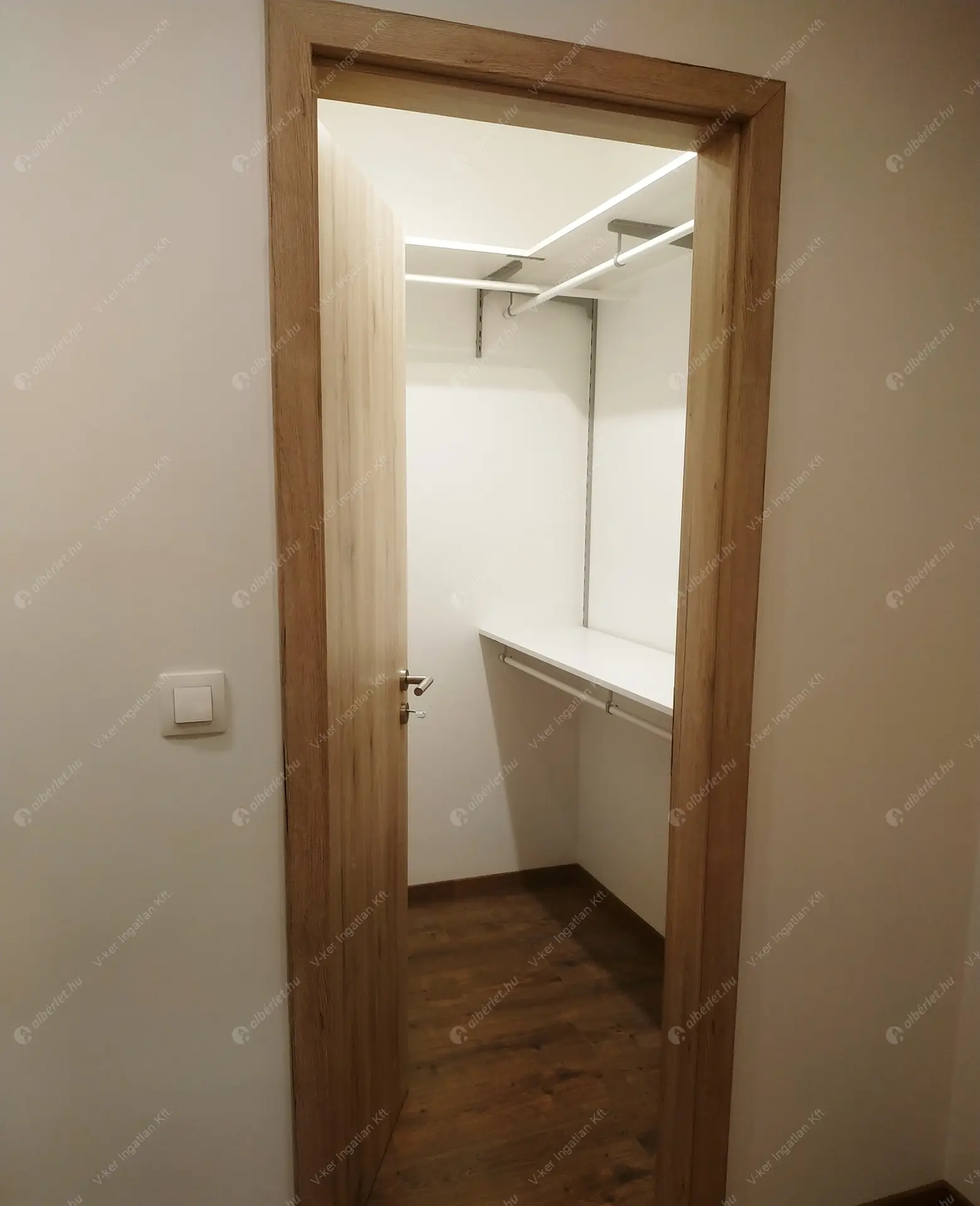 Kiadó albérlet 280000 Ft/hó áron: Budapest, XIII. kerület  Klapka utca. Mérete: 33 nm, 1 szobás | Alberlet.hu - 6386193