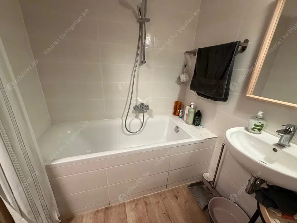 Kiadó albérlet 381000 Ft/hó áron: Budapest, XIII. kerület  Klapka utca. Mérete: 57 nm, 3 szobás | Alberlet.hu - 6637371