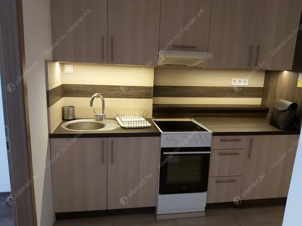 Kiadó albérlet 220000 Ft/hó áron: Budapest, XIII. kerület  Kresz Géza utca. Mérete: 37 nm, 1 szobás | Alberlet.hu - 6575019