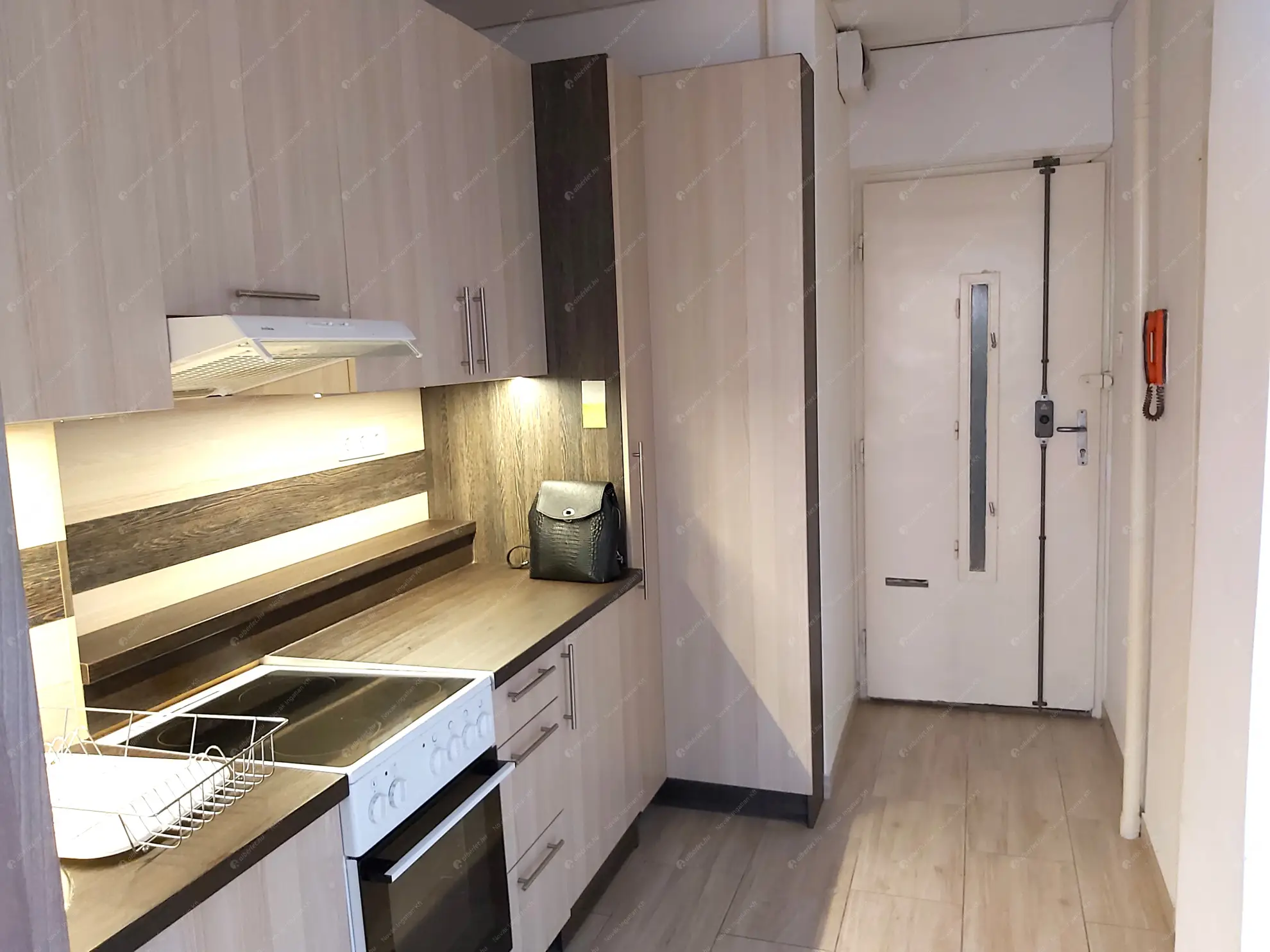 Kiadó albérlet 230000 Ft/hó áron: Budapest, XIII. kerület  Kresz Géza utca. Mérete: 40 nm, 2 szobás | Alberlet.hu - 6574393