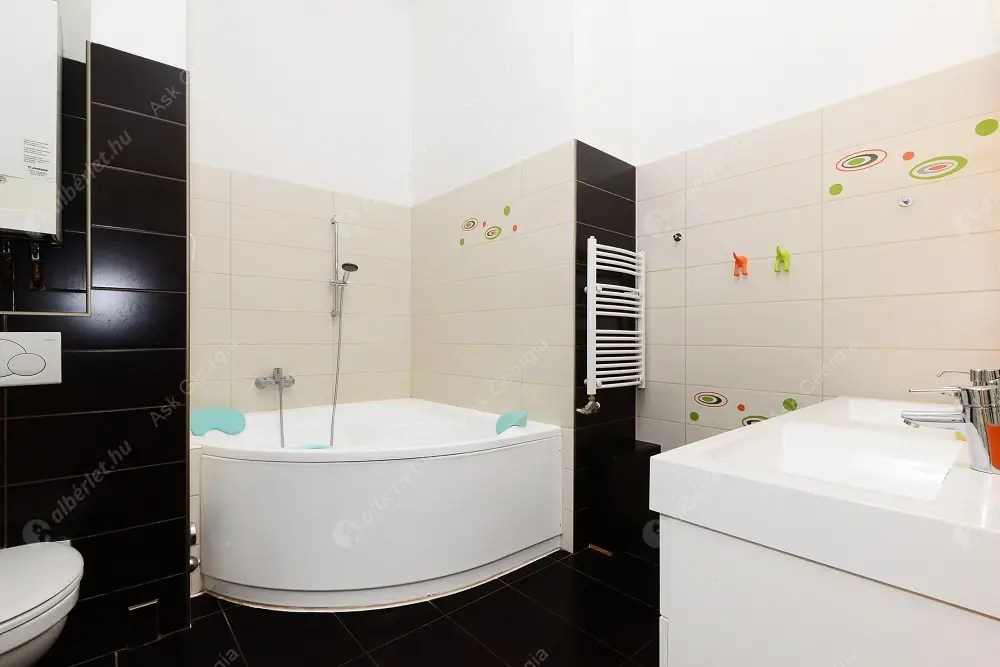 Kiadó albérlet 250000 Ft/hó áron: Budapest, XIII. kerület  Kresz Géza utca. Mérete: 91 nm, 3 szobás | Alberlet.hu - 5261286