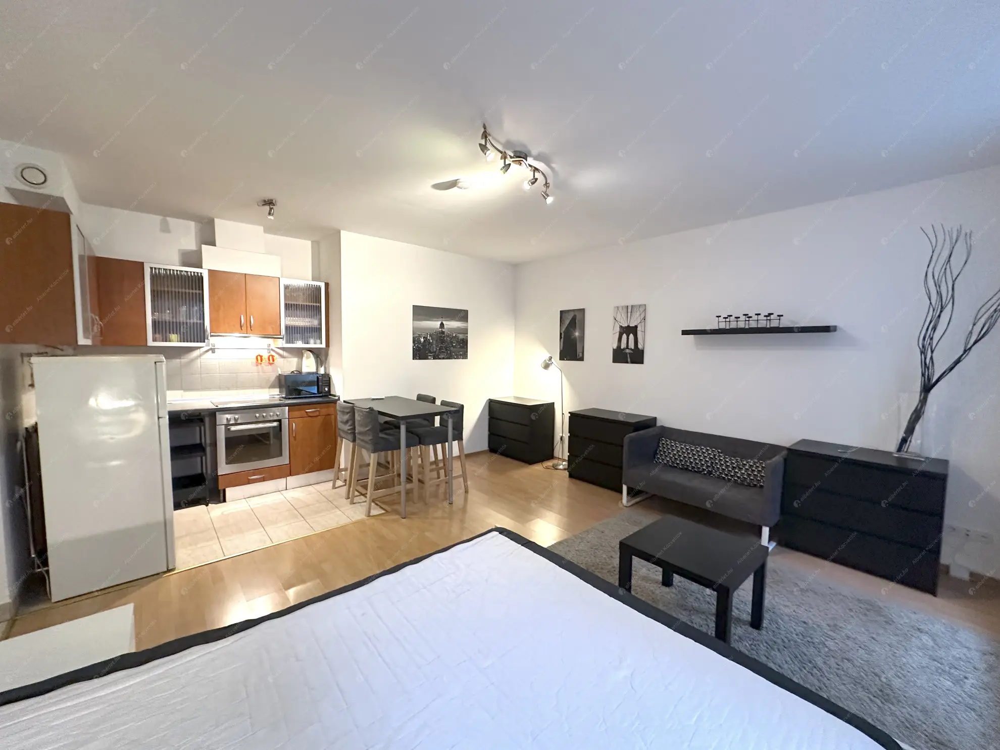 Kiadó albérlet 200000 Ft/hó áron: Budapest, XIII. kerület  Lehel utca. Mérete: 32 nm, 1 szobás | Alberlet.hu - 6588094