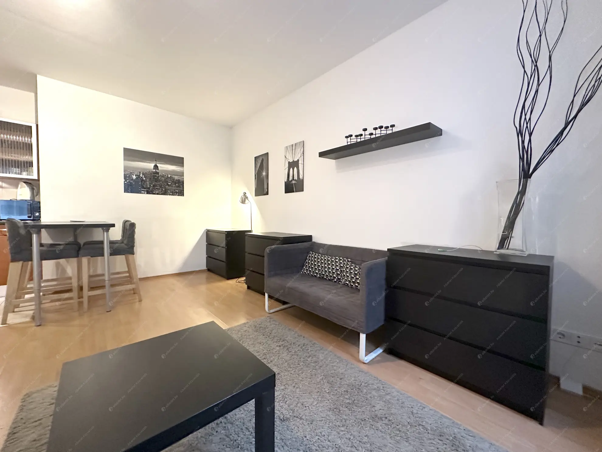 Kiadó albérlet 200000 Ft/hó áron: Budapest, XIII. kerület  Lehel utca. Mérete: 32 nm, 1 szobás | Alberlet.hu - 6588095