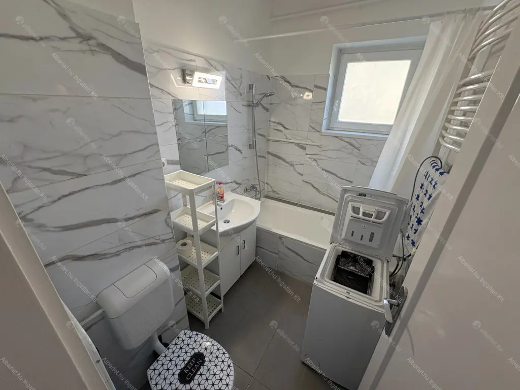 Kiadó albérlet 225000 Ft/hó áron: Budapest, XIII. kerület  Lehel utca. Mérete: 44 nm, 1 szobás | Alberlet.hu - 6709736