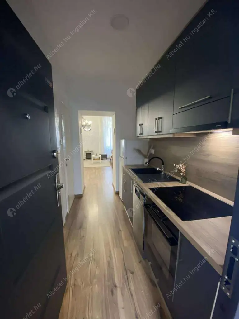 Kiadó albérlet 250000 Ft/hó áron: Budapest, XIII. kerület  Lehel utca. Mérete: 45 nm, 1 szobás | Alberlet.hu - 6565964