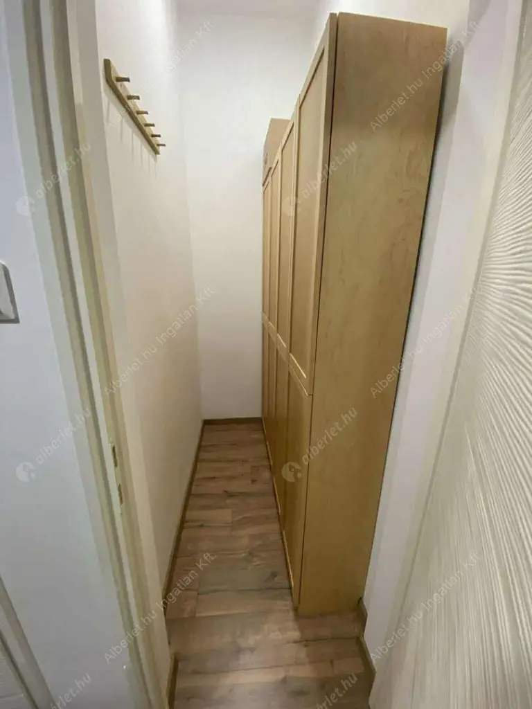 Kiadó albérlet 250000 Ft/hó áron: Budapest, XIII. kerület  Lehel utca. Mérete: 45 nm, 1 szobás | Alberlet.hu - 6565969