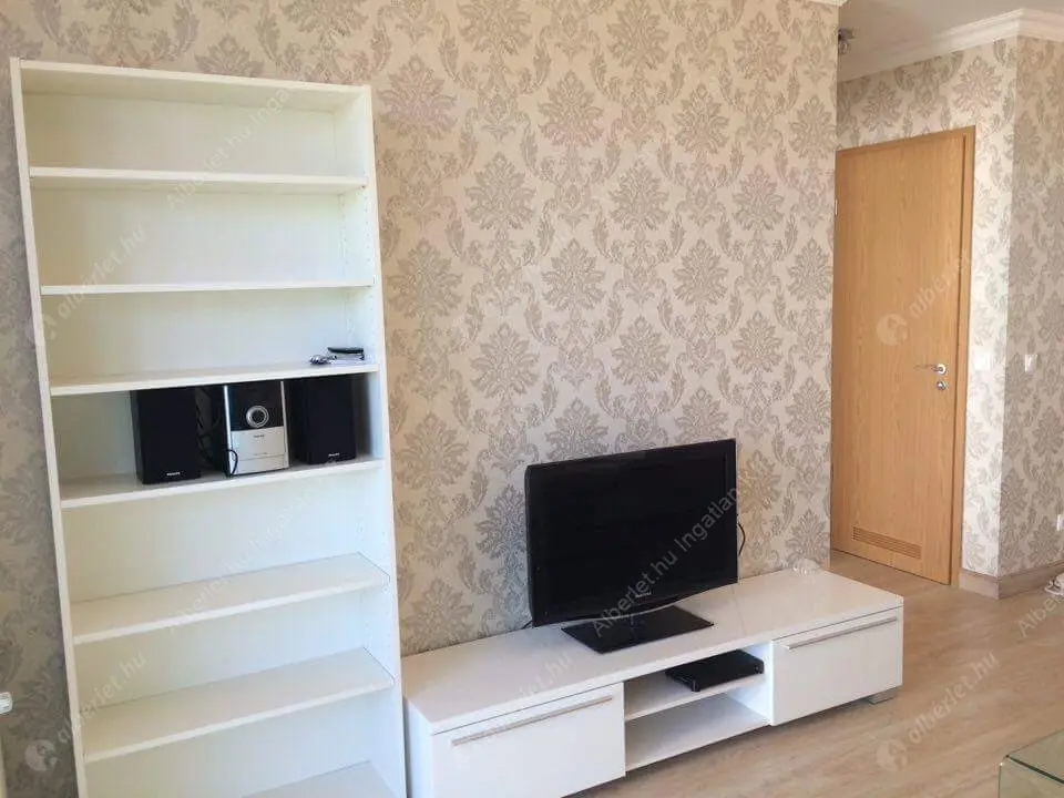 Kiadó albérlet 360000 Ft/hó áron: Budapest, XIII. kerület  Lehel utca. Mérete: 50 nm, 2 szobás | Alberlet.hu - 6618745