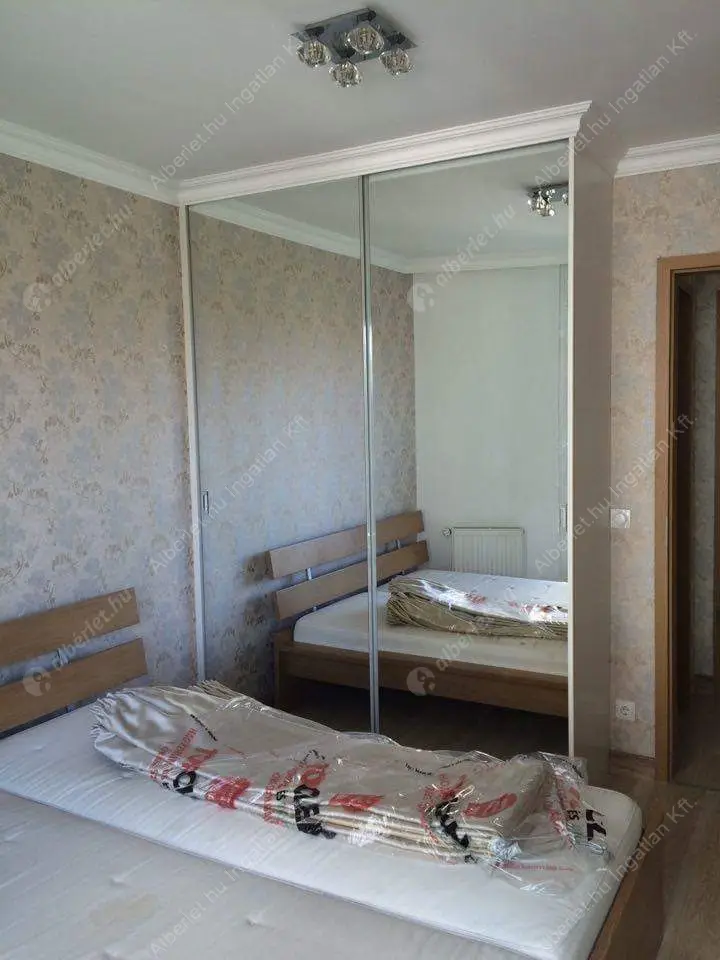 Kiadó albérlet 360000 Ft/hó áron: Budapest, XIII. kerület  Lehel utca. Mérete: 50 nm, 2 szobás | Alberlet.hu - 6618752