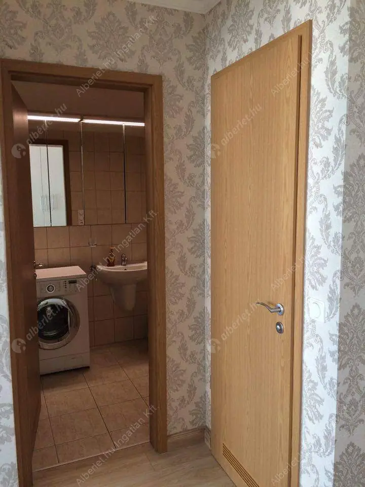 Kiadó albérlet 360000 Ft/hó áron: Budapest, XIII. kerület  Lehel utca. Mérete: 50 nm, 2 szobás | Alberlet.hu - 6618756