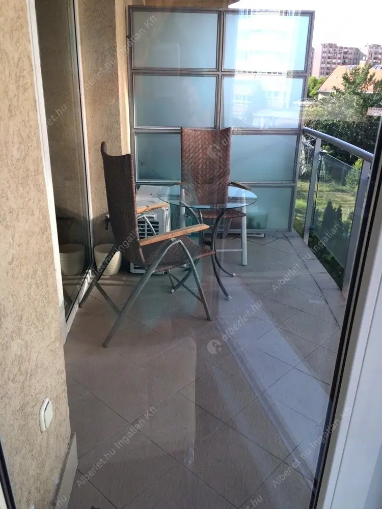 Kiadó albérlet 360000 Ft/hó áron: Budapest, XIII. kerület  Lehel utca. Mérete: 50 nm, 2 szobás | Alberlet.hu - 6618758