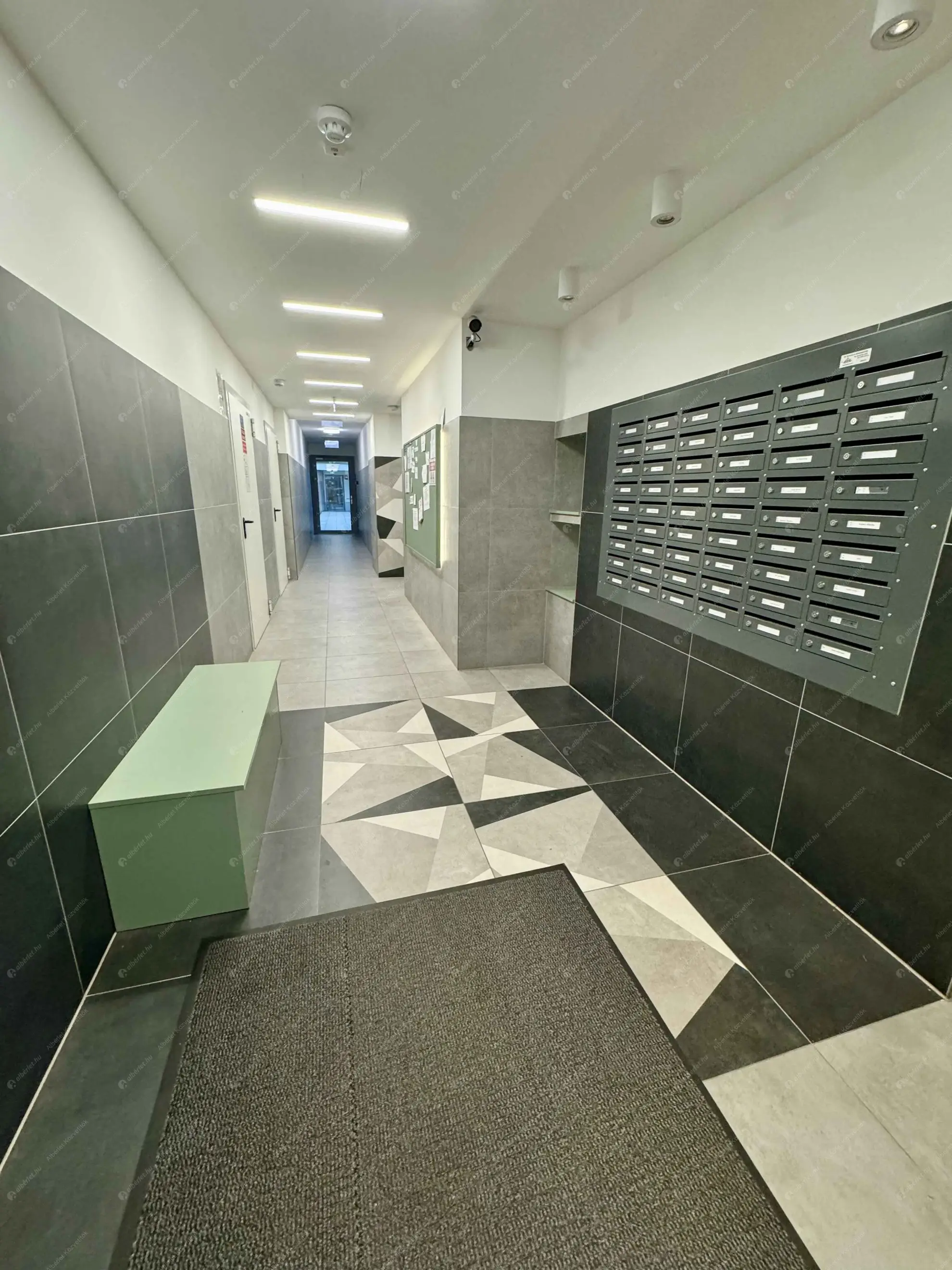 Kiadó albérlet 270000 Ft/hó áron: Budapest, XIII. kerület  Lehel utca. Mérete: 52 nm, 1 szobás | Alberlet.hu - 6625008