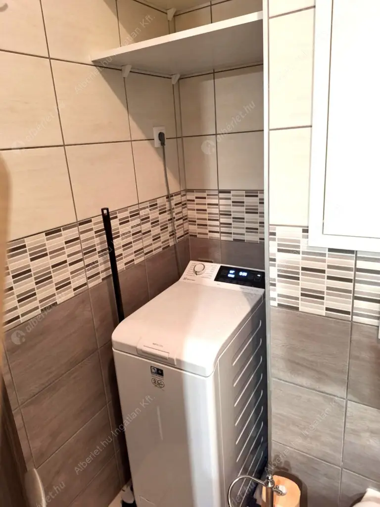 Kiadó albérlet 310000 Ft/hó áron: Budapest, XIII. kerület  Lehel utca. Mérete: 54 nm, 2 szobás | Alberlet.hu - 6629701