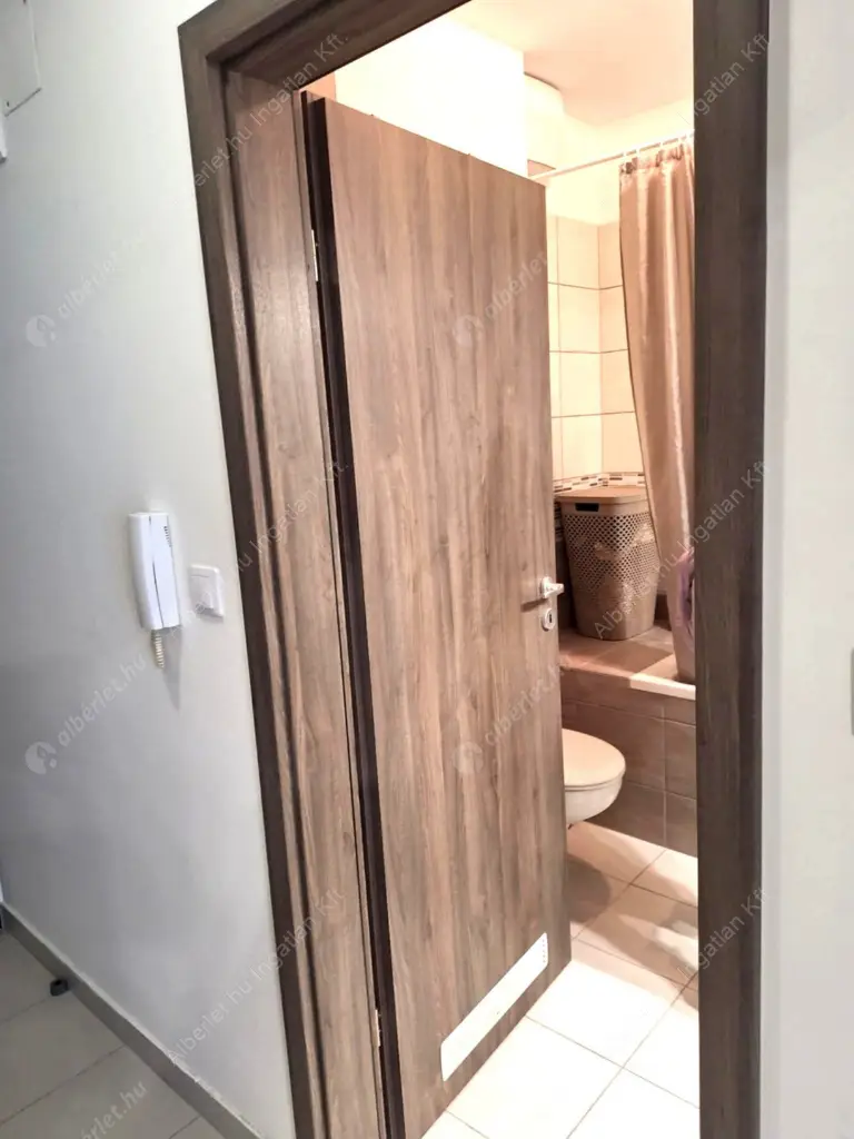 Kiadó albérlet 310000 Ft/hó áron: Budapest, XIII. kerület  Lehel utca. Mérete: 54 nm, 2 szobás | Alberlet.hu - 6629704