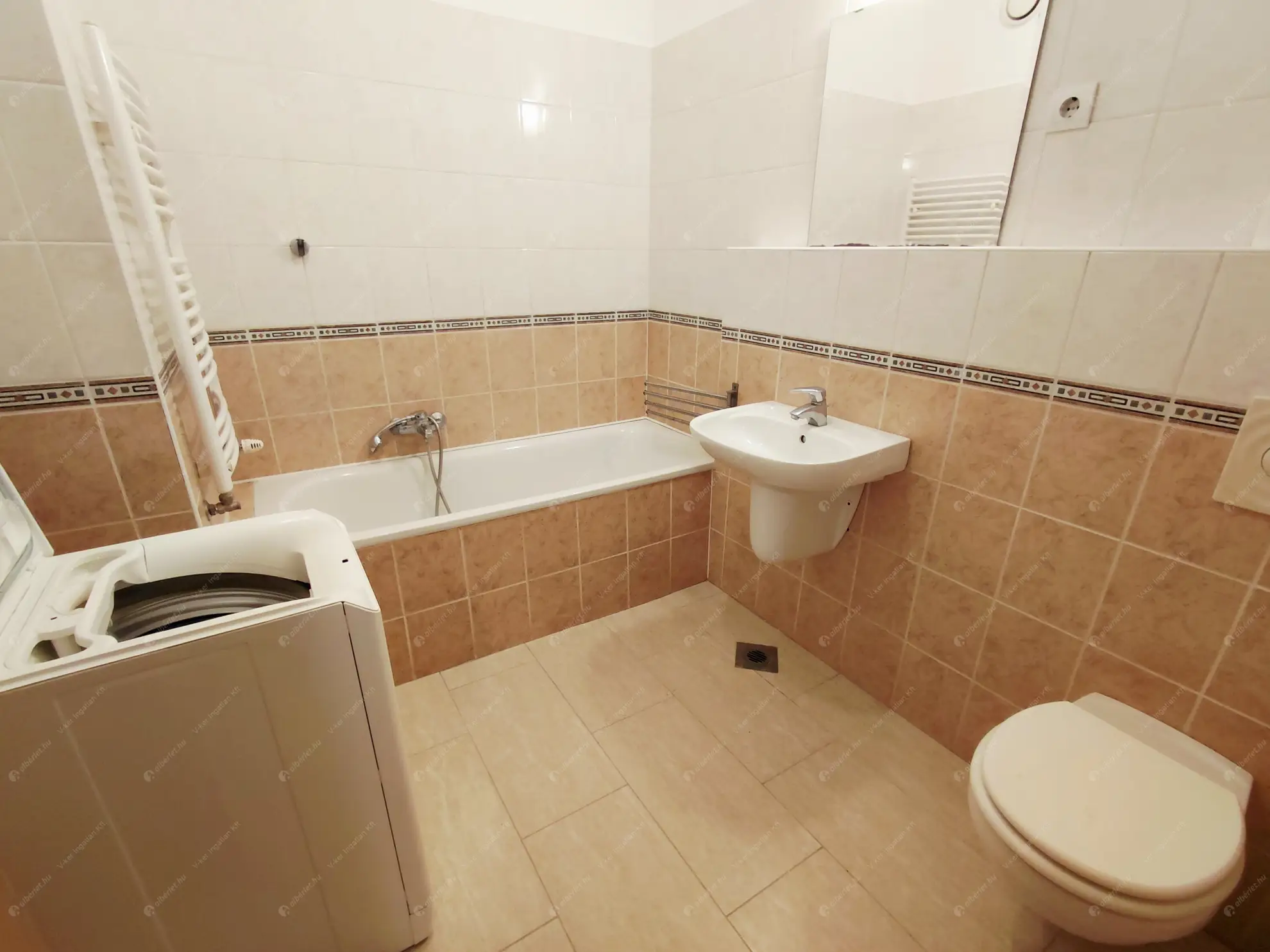 Kiadó albérlet 310000 Ft/hó áron: Budapest, XIII. kerület  Lehel utca. Mérete: 67 nm, 1 szobás | Alberlet.hu - 6603292