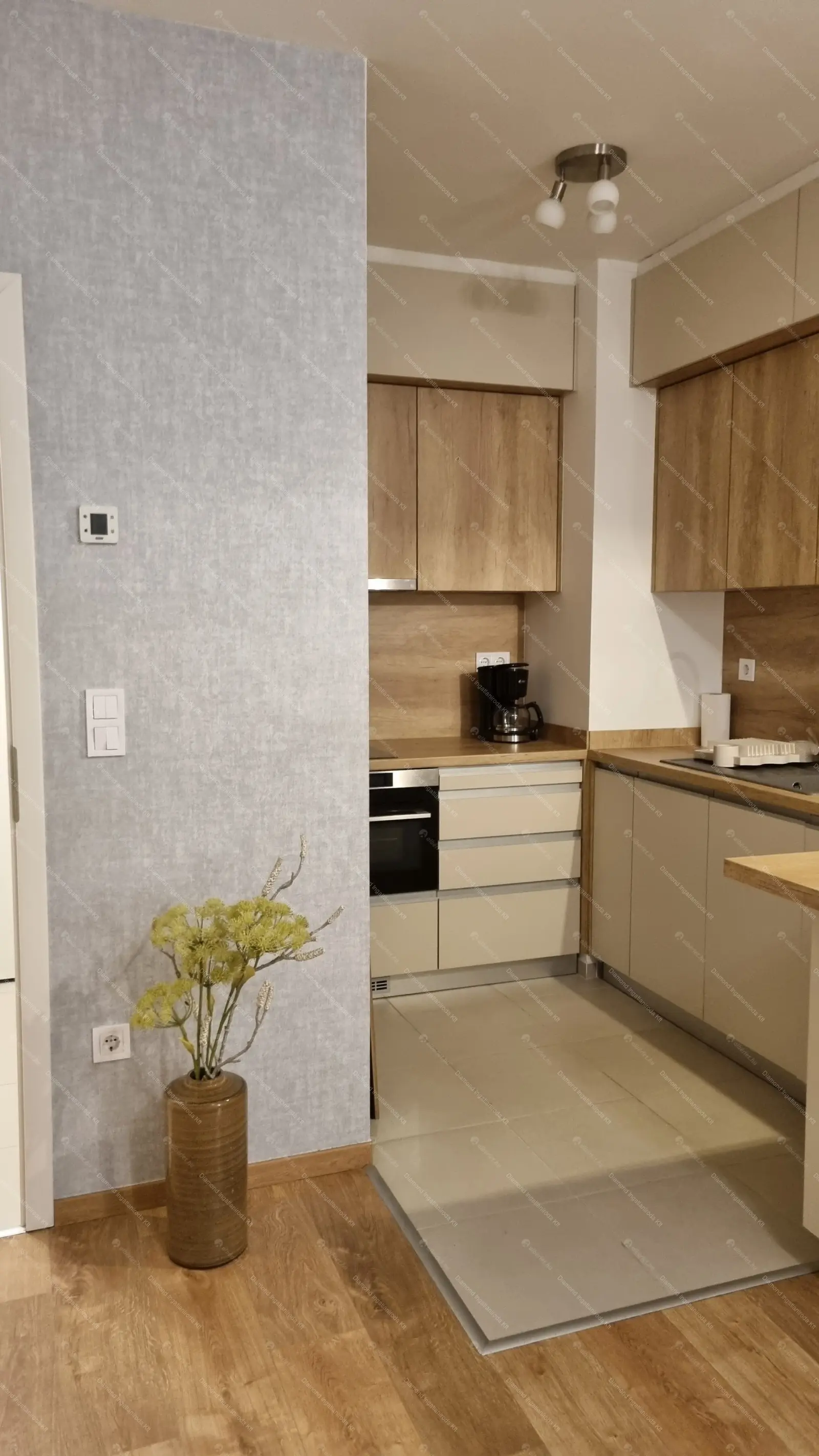 Kiadó albérlet 260000 Ft/hó áron: Budapest, XIII. kerület  Lőportár köz. Mérete: 32 nm, 1 szobás | Alberlet.hu - 6665730