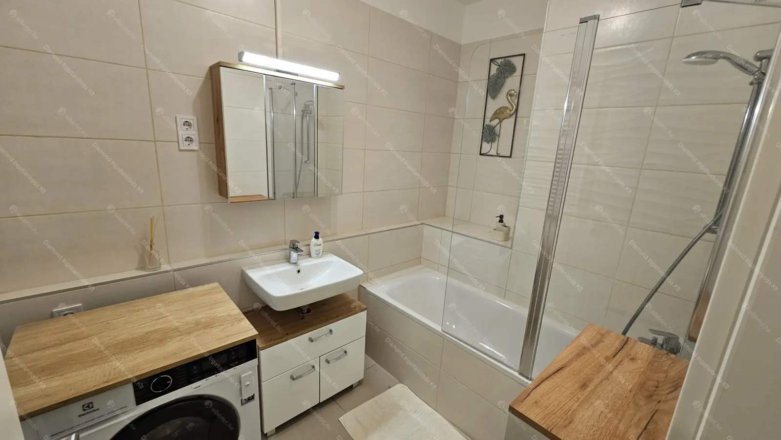 Kiadó albérlet 260000 Ft/hó áron: Budapest, XIII. kerület  Lőportár köz. Mérete: 32 nm, 1 szobás | Alberlet.hu - 6665732