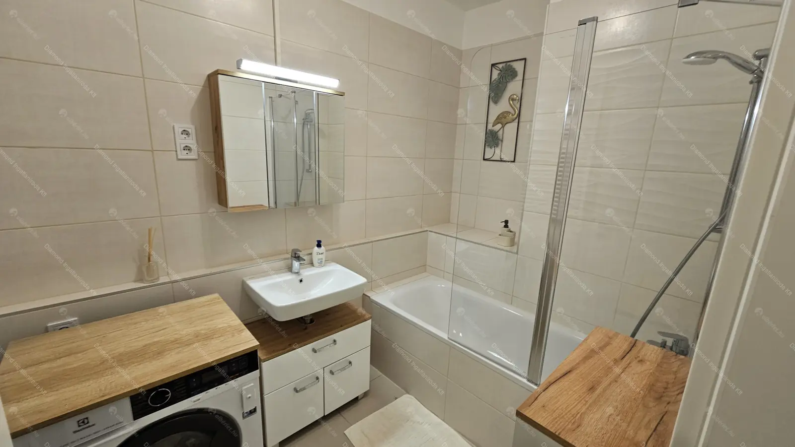 Kiadó albérlet 260000 Ft/hó áron: Budapest, XIII. kerület  Lőportár köz. Mérete: 32 nm, 1 szobás | Alberlet.hu - 6665733