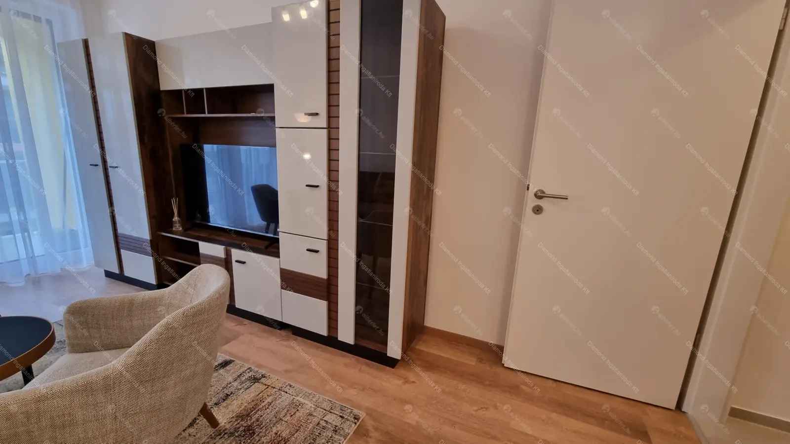 Kiadó albérlet 260000 Ft/hó áron: Budapest, XIII. kerület  Lőportár köz. Mérete: 32 nm, 1 szobás | Alberlet.hu - 6665744