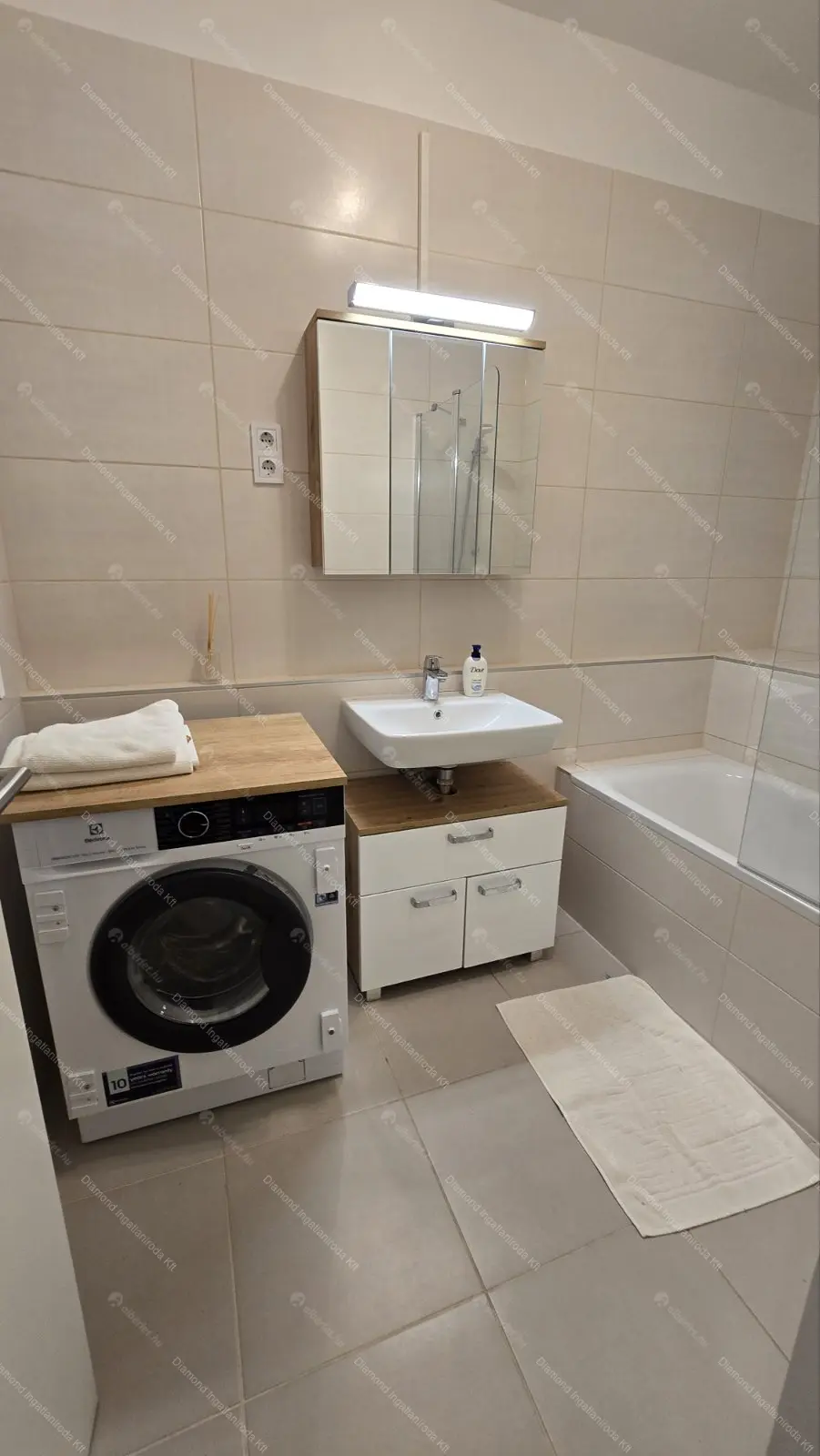 Kiadó albérlet 250000 Ft/hó áron: Budapest, XIII. kerület  Lőportár köz. Mérete: 32 nm, 1 szobás | Alberlet.hu - 6668977