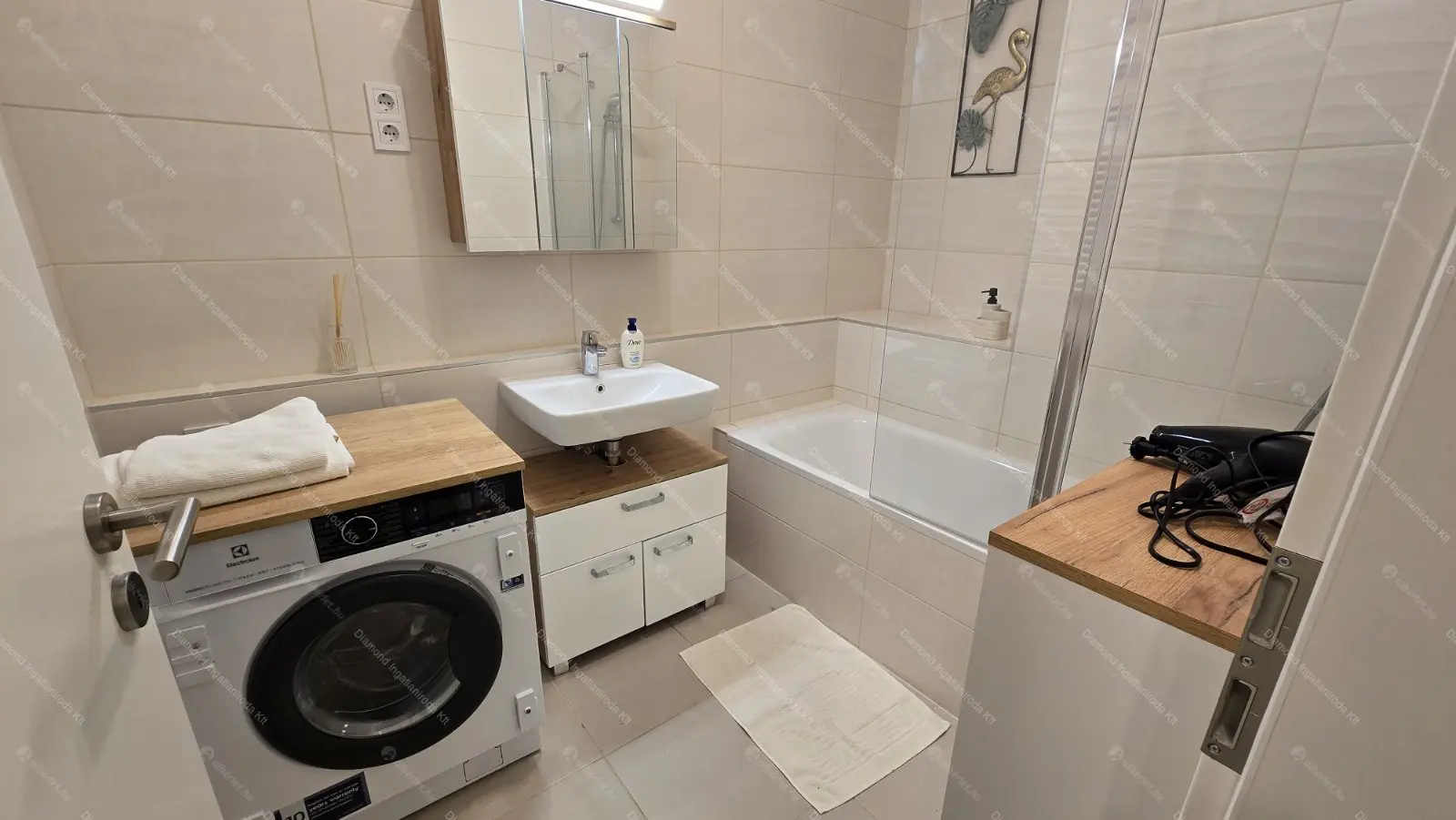 Kiadó albérlet 250000 Ft/hó áron: Budapest, XIII. kerület  Lőportár köz. Mérete: 32 nm, 1 szobás | Alberlet.hu - 6668978