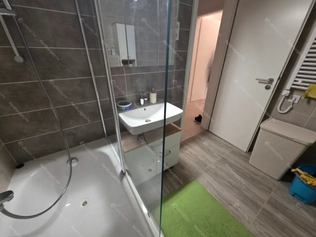 Kiadó albérlet 250000 Ft/hó áron: Budapest, XIII. kerület  Lőportár köz. Mérete: 32 nm, 1 szobás | Alberlet.hu - 6687573