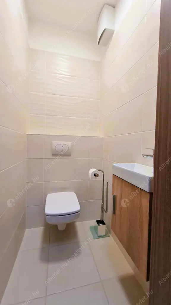 Kiadó albérlet 320000 Ft/hó áron: Budapest, XIII. kerület  Lőportár köz. Mérete: 46 nm, 2 szobás | Alberlet.hu - 6634202