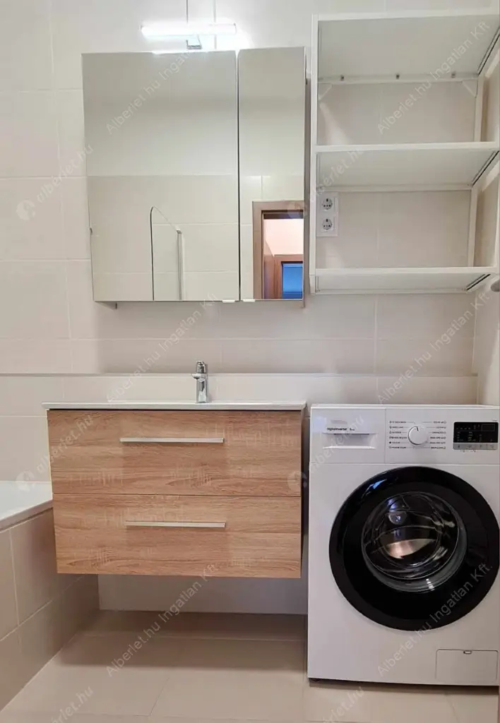 Kiadó albérlet 320000 Ft/hó áron: Budapest, XIII. kerület  Lőportár köz. Mérete: 46 nm, 2 szobás | Alberlet.hu - 6634203