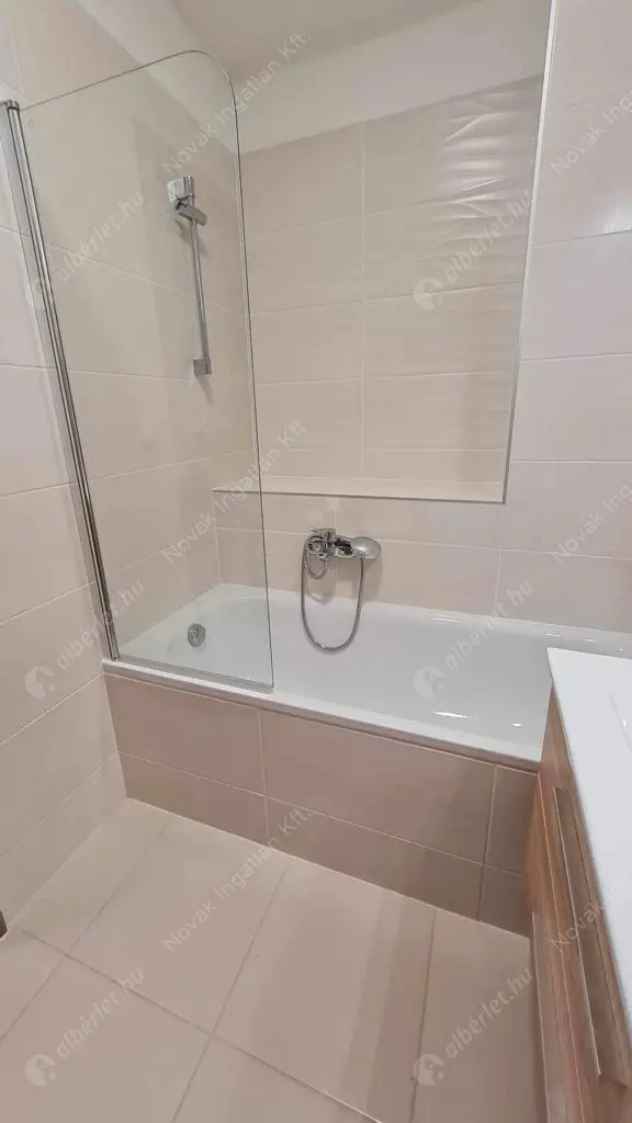 Kiadó albérlet 320000 Ft/hó áron: Budapest, XIII. kerület  Lőportár köz. Mérete: 50 nm, 2 szobás | Alberlet.hu - 6230823