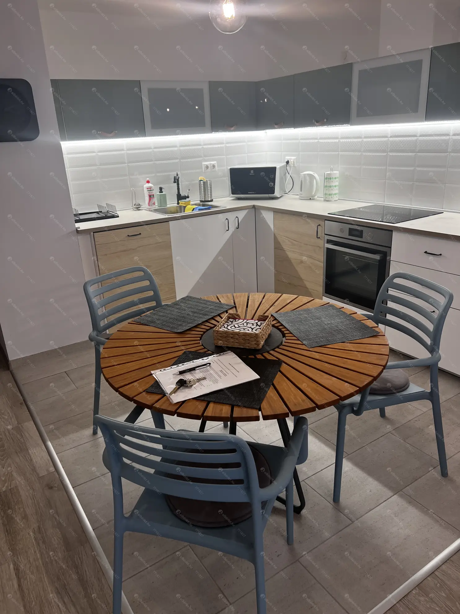 Kiadó albérlet 380000 Ft/hó áron: Budapest, XIII. kerület  Lőportár köz. Mérete: 64 nm, 3 szobás | Alberlet.hu - 6598696