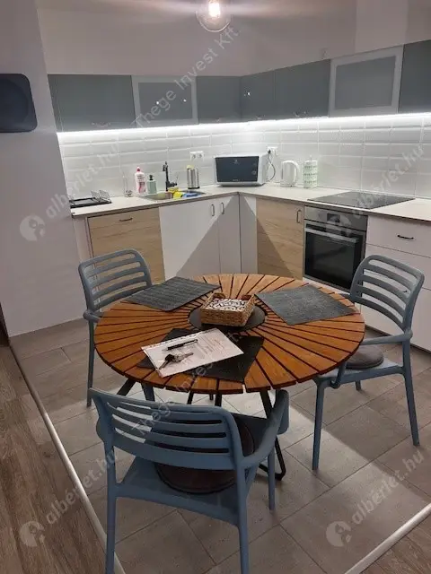 Kiadó albérlet 380000 Ft/hó áron: Budapest, XIII. kerület  Lőportár köz. Mérete: 70 nm, 3 szobás | Alberlet.hu - 6626822