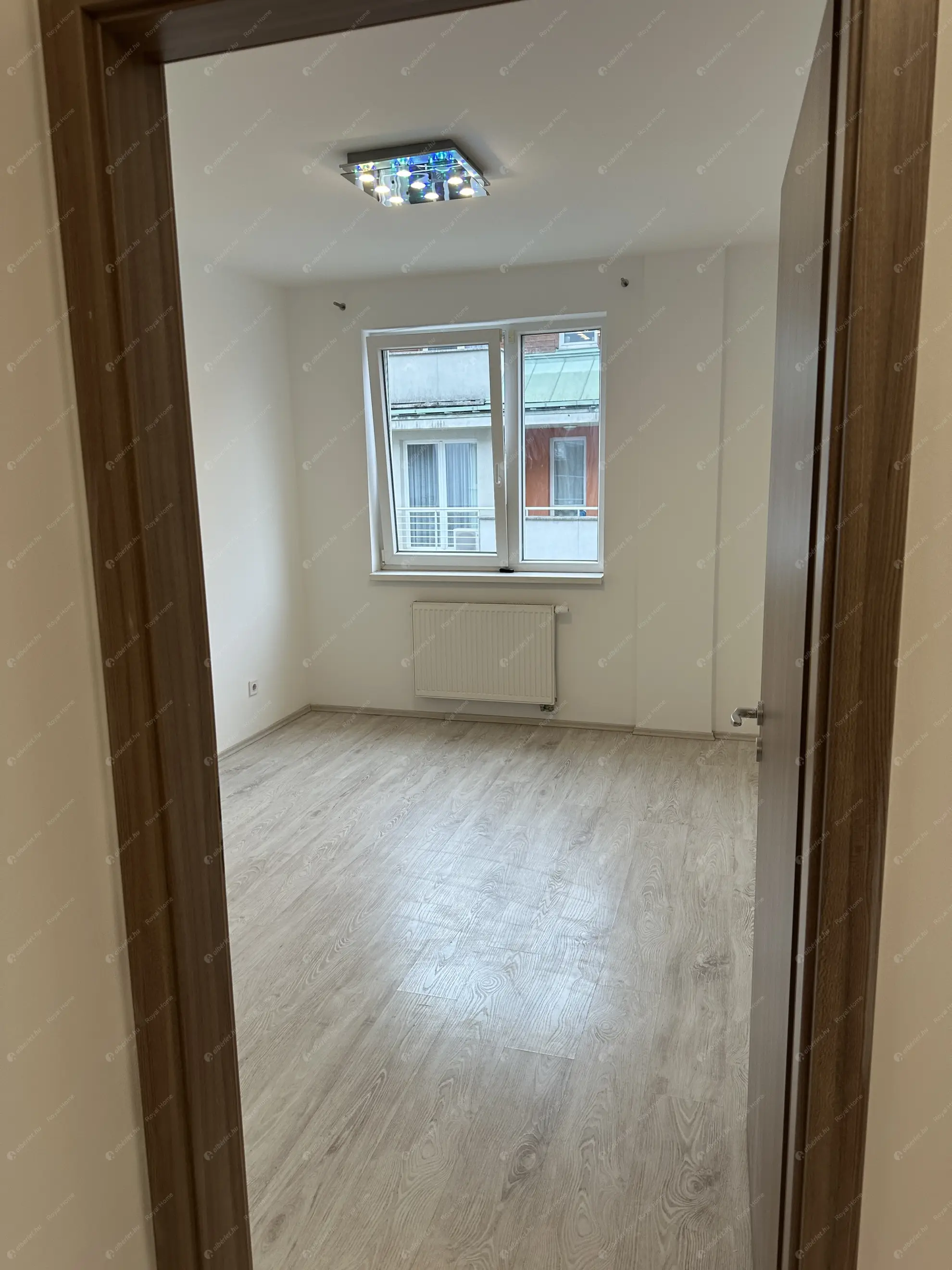 Kiadó albérlet 270000 Ft/hó áron: Budapest, XIII. kerület  Lőportár utca. Mérete: 47 nm, 2 szobás | Alberlet.hu - 6612075