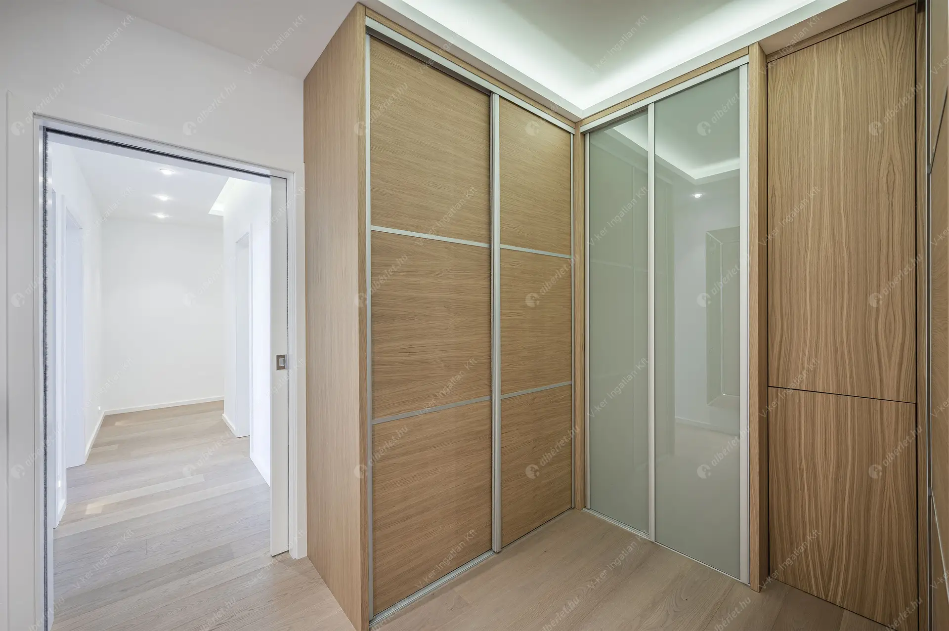 Kiadó albérlet 3418000 Ft/hó áron: Budapest, XIII. kerület  Marina sétány. Mérete: 220 nm, 4 szobás | Alberlet.hu - 5785414