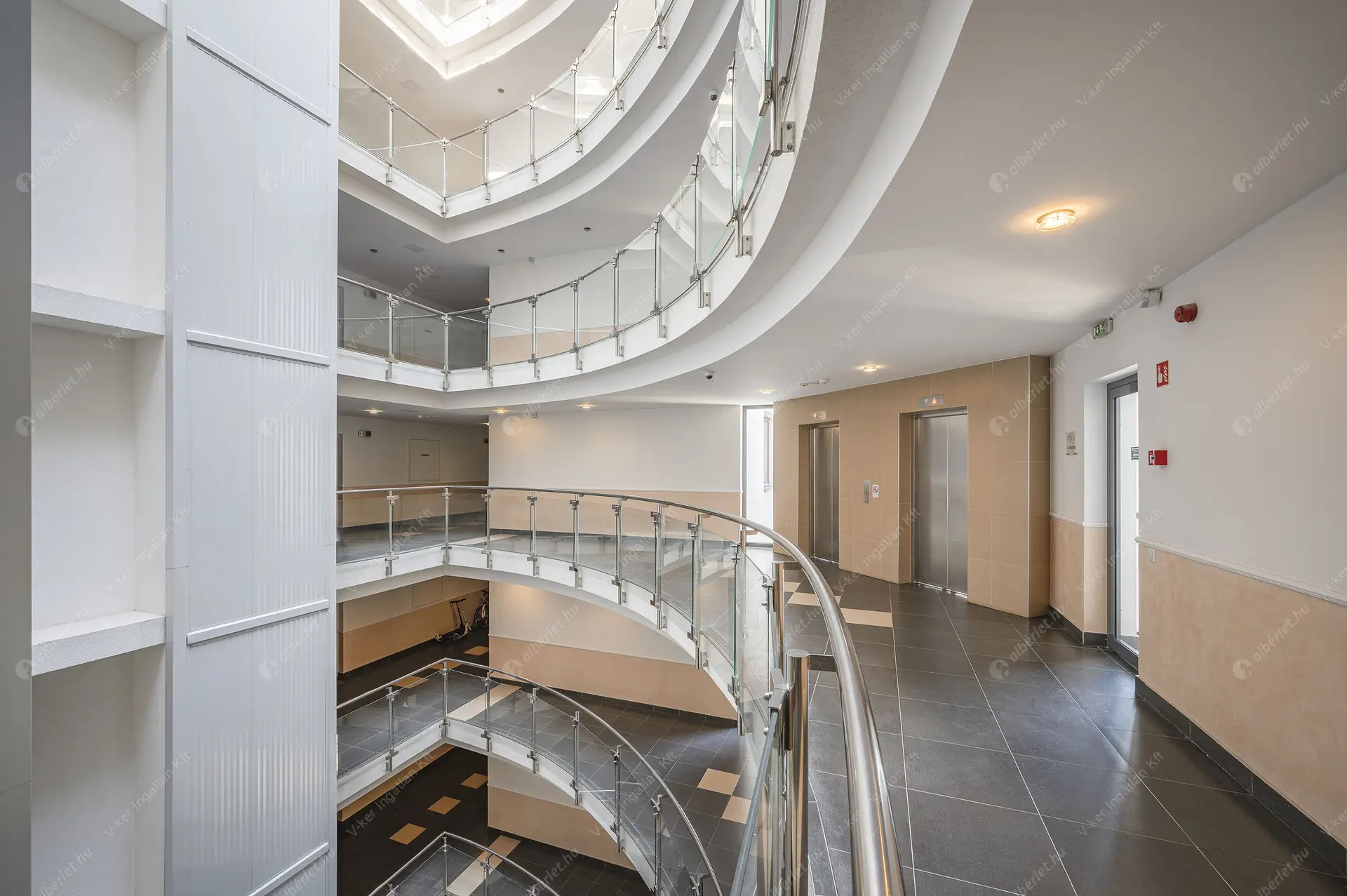 Kiadó albérlet 3418000 Ft/hó áron: Budapest, XIII. kerület  Marina sétány. Mérete: 220 nm, 4 szobás | Alberlet.hu - 5785439