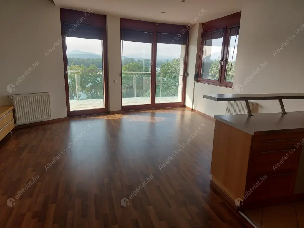 Kiadó albérlet 900000 Ft/hó áron: Budapest, XIII. kerület  Marina sétány. Mérete: 75 nm, 3 szobás | Alberlet.hu - 6584749