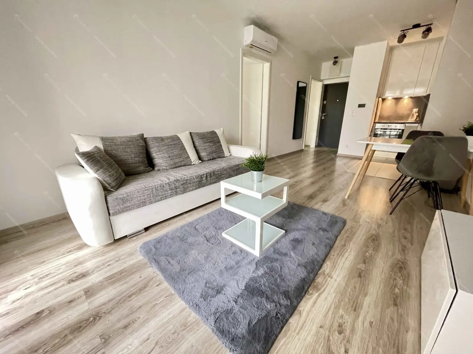 Kiadó albérlet 260000 Ft/hó áron: Budapest, XIII. kerület  Meder utca. Mérete: 44 nm, 2 szobás | Alberlet.hu - 6697840