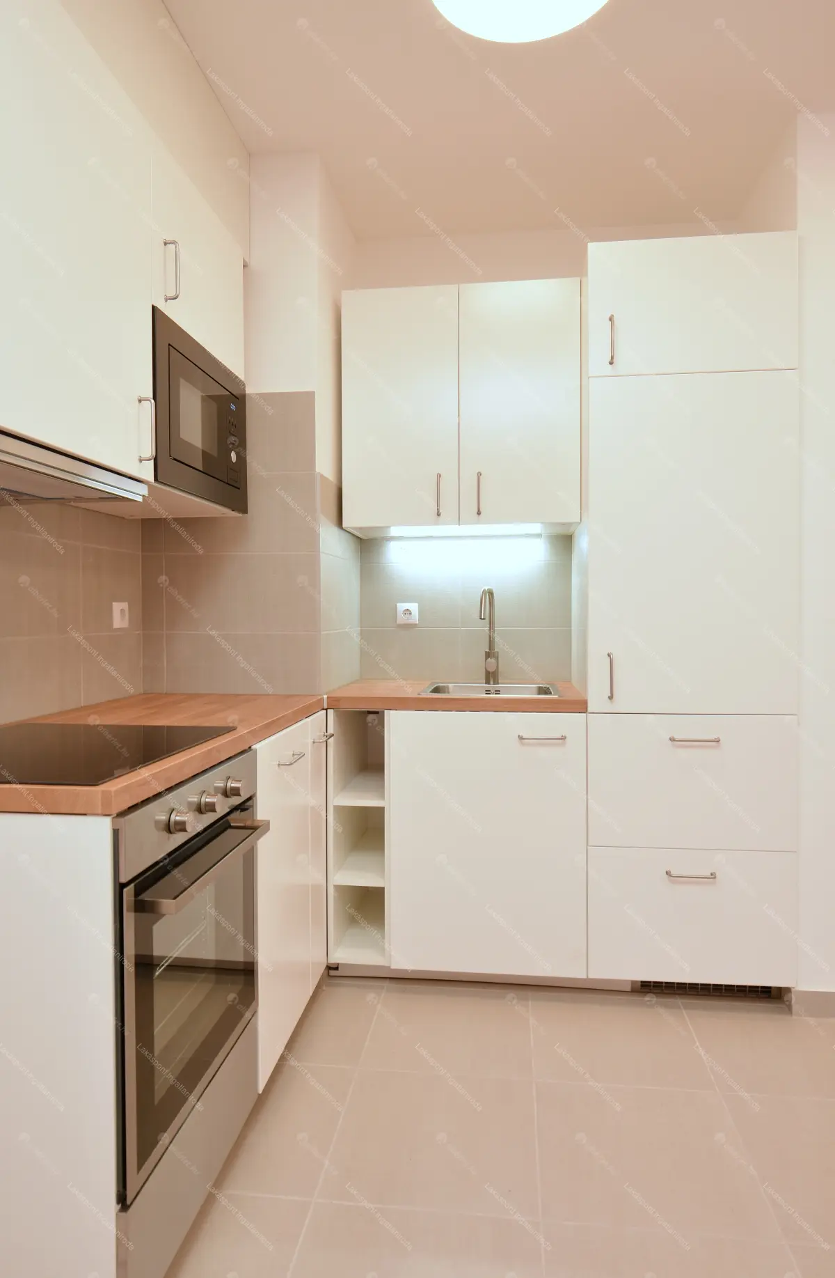 Kiadó albérlet 300000 Ft/hó áron: Budapest, XIII. kerület  Meder utca. Mérete: 46 nm, 2 szobás | Alberlet.hu - 6704621