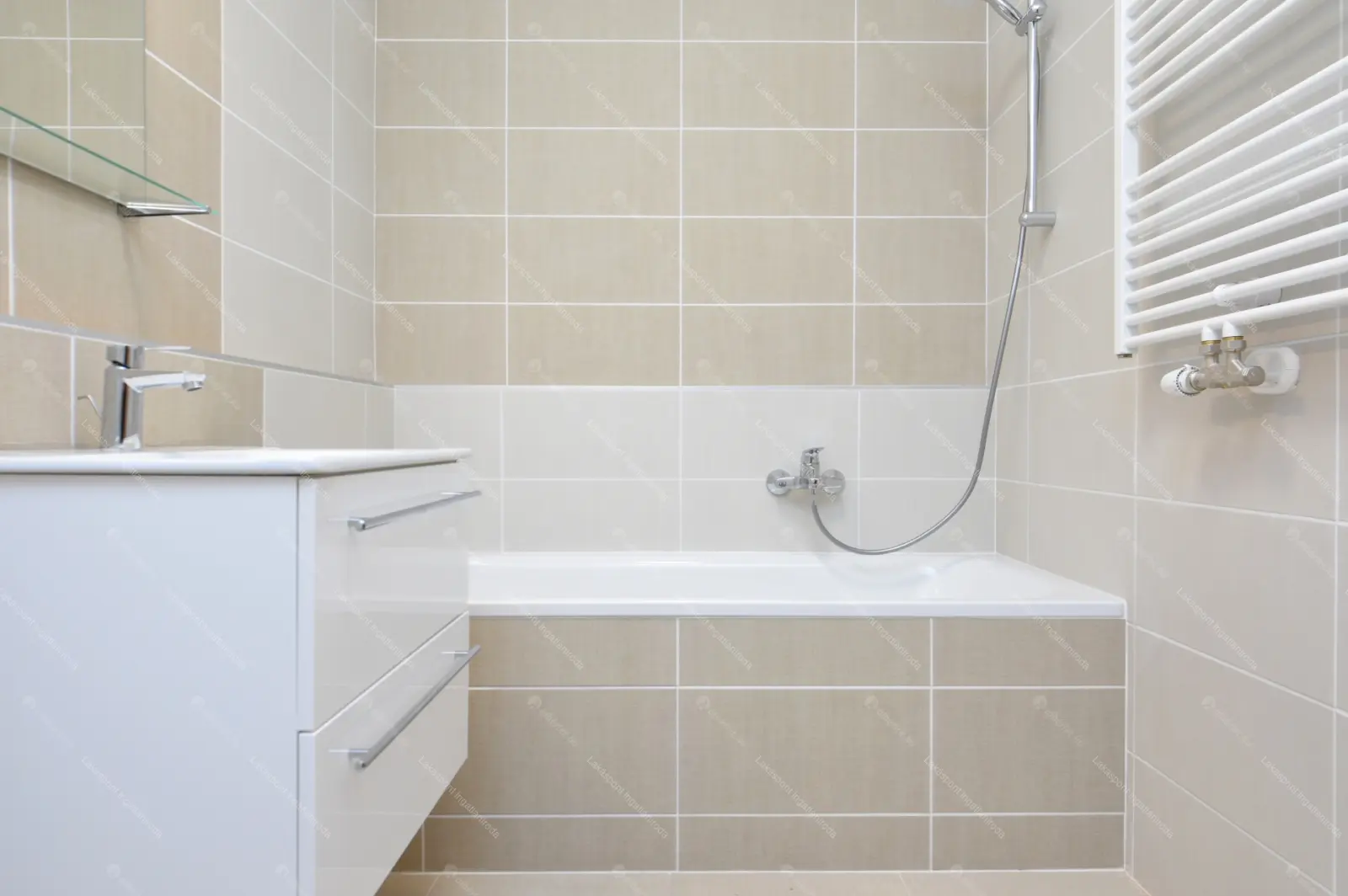 Kiadó albérlet 300000 Ft/hó áron: Budapest, XIII. kerület  Meder utca. Mérete: 46 nm, 2 szobás | Alberlet.hu - 6704627