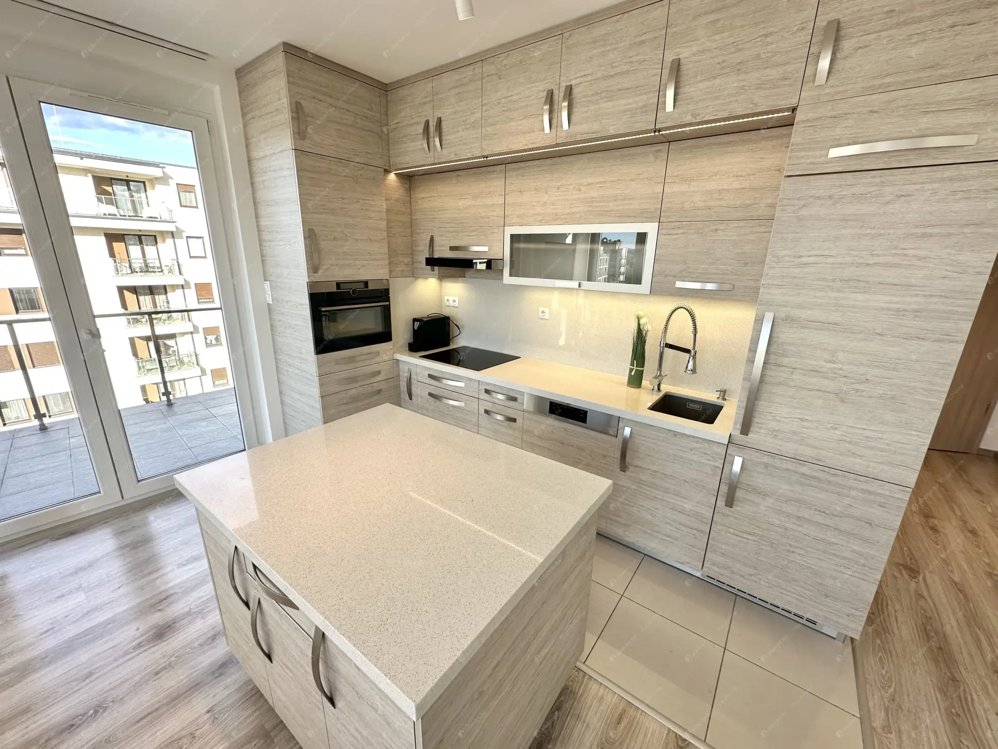 Kiadó albérlet 400000 Ft/hó áron: Budapest, XIII. kerület  Meder utca. Mérete: 64 nm, 3 szobás | Alberlet.hu - 6627684