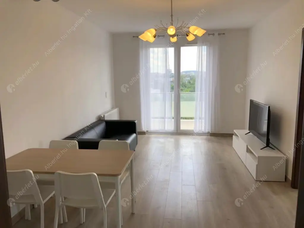 Kiadó albérlet 550000 Ft/hó áron: Budapest, XIII. kerület  Meder utca. Mérete: 81 nm, 4 szobás | Alberlet.hu - 6563436