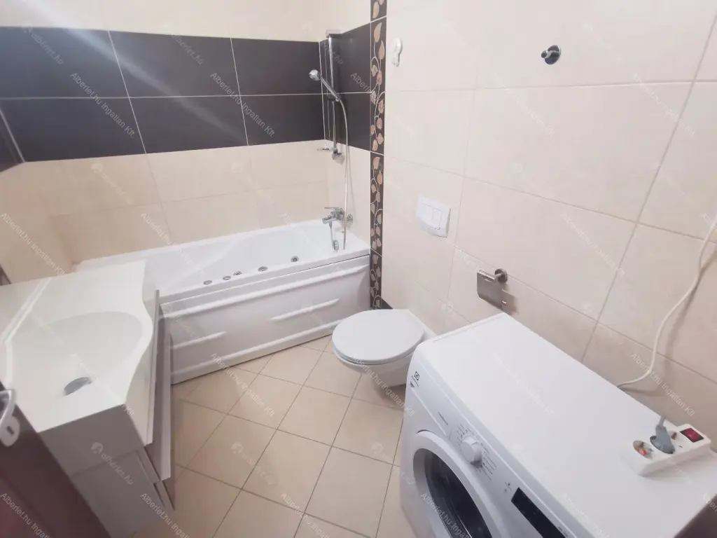 Kiadó albérlet 415000 Ft/hó áron: Budapest, XIII. kerület  Meder utca. Mérete: 84 nm, 3 szobás | Alberlet.hu - 6648626