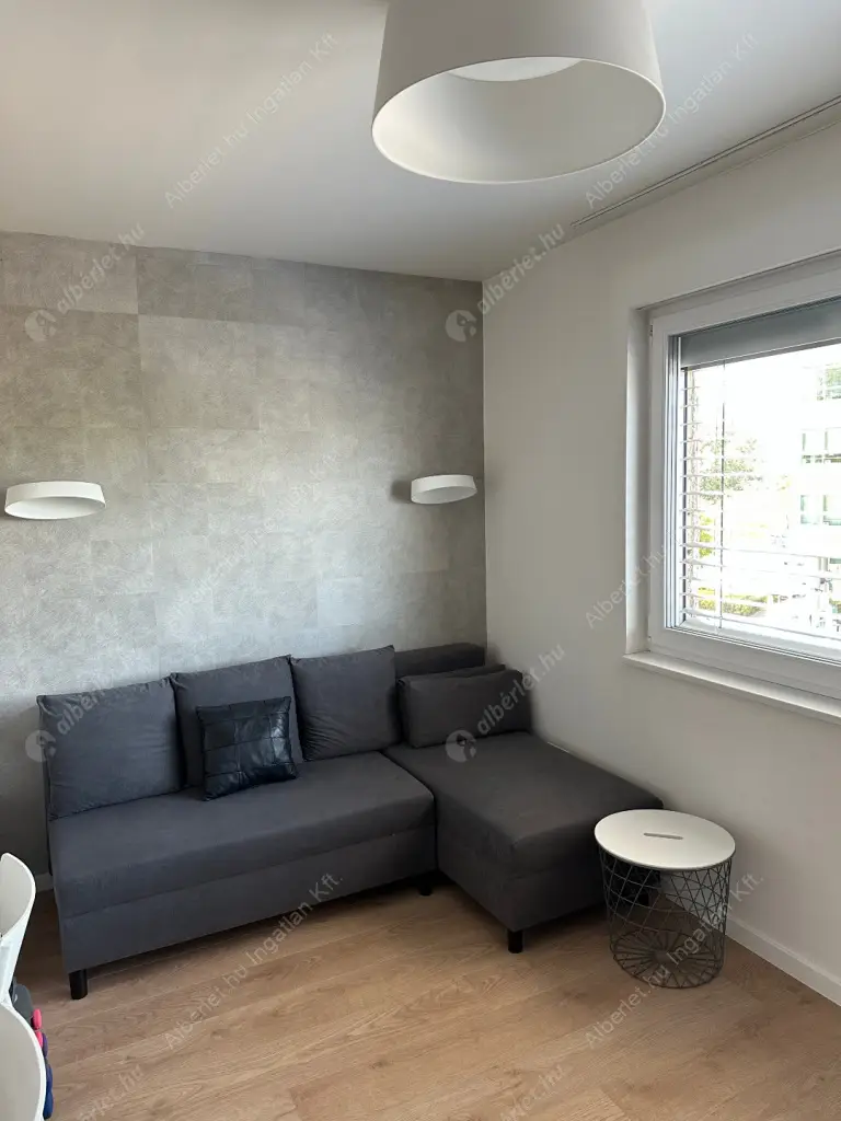 Kiadó albérlet 290000 Ft/hó áron: Budapest, XIII. kerület  Népfürdő utca. Mérete: 41 nm, 2 szobás | Alberlet.hu - 6603367