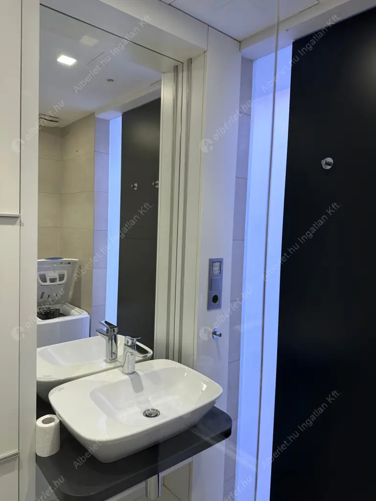 Kiadó albérlet 280000 Ft/hó áron: Budapest, XIII. kerület  Népfürdő utca. Mérete: 41 nm, 2 szobás | Alberlet.hu - 6620312