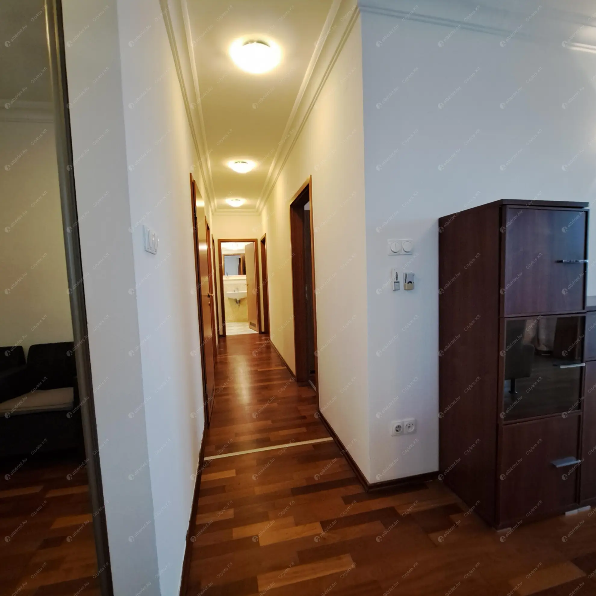 Kiadó albérlet 450000 Ft/hó áron: Budapest, XIII. kerület  Népfürdő utca. Mérete: 70 nm, 3 szobás | Alberlet.hu - 6614778