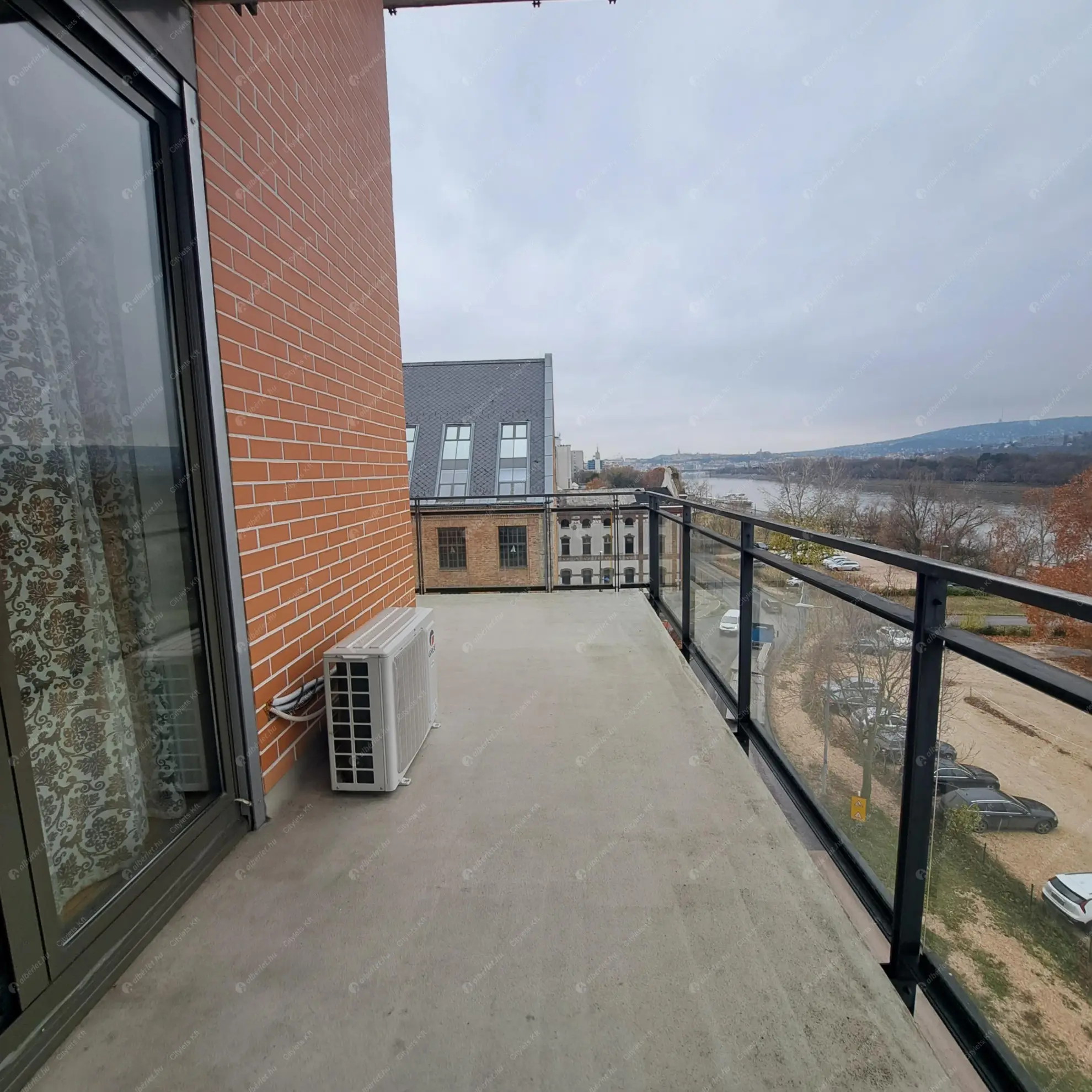 Kiadó albérlet 450000 Ft/hó áron: Budapest, XIII. kerület  Népfürdő utca. Mérete: 70 nm, 3 szobás | Alberlet.hu - 6614780