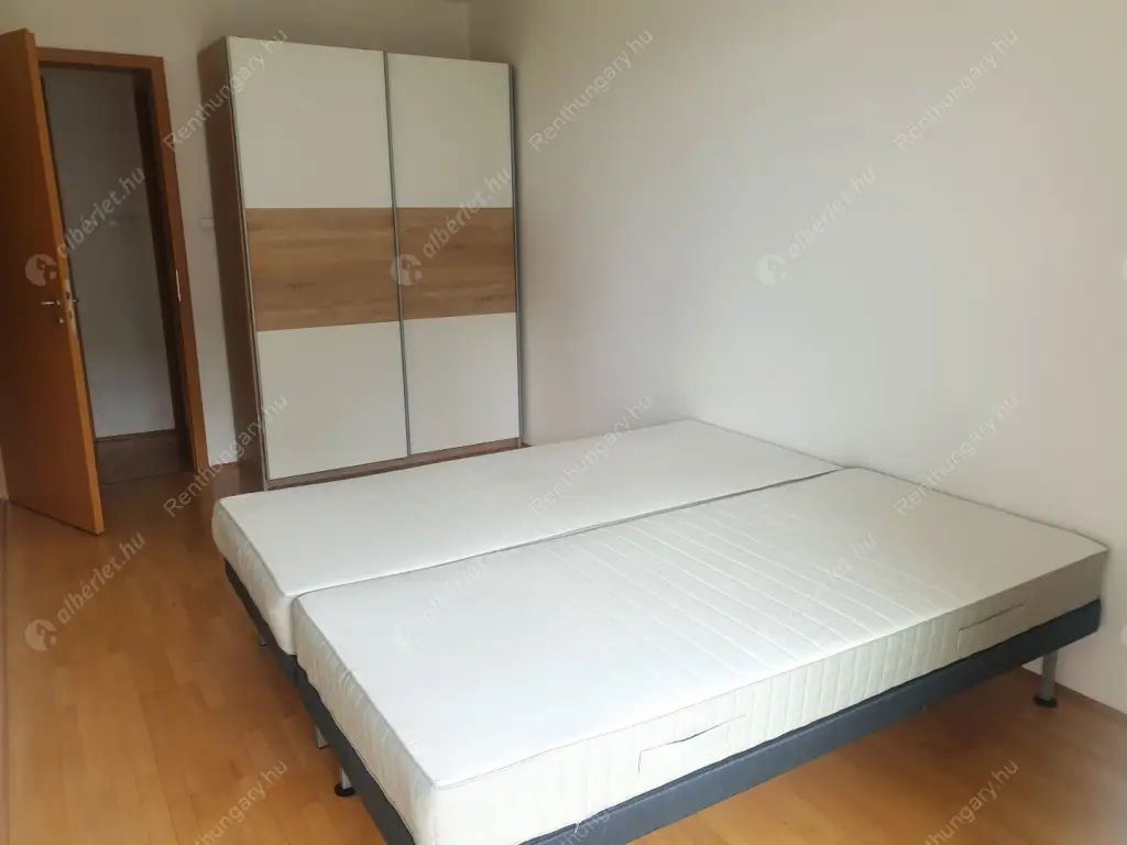 Kiadó albérlet 470000 Ft/hó áron: Budapest, XIII. kerület  Népfürdő utca. Mérete: 81 nm, 3 szobás | Alberlet.hu - 6285648