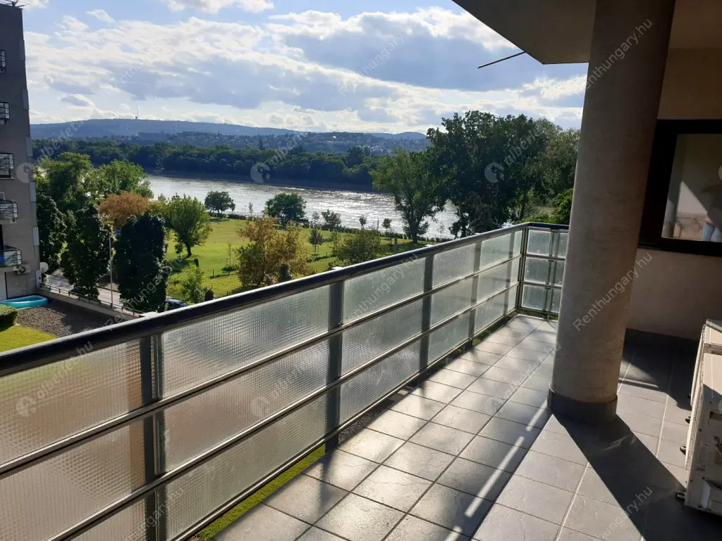 Kiadó albérlet 460000 Ft/hó áron: Budapest, XIII. kerület  Népfürdő utca. Mérete: 81 nm, 3 szobás | Alberlet.hu - 6609869