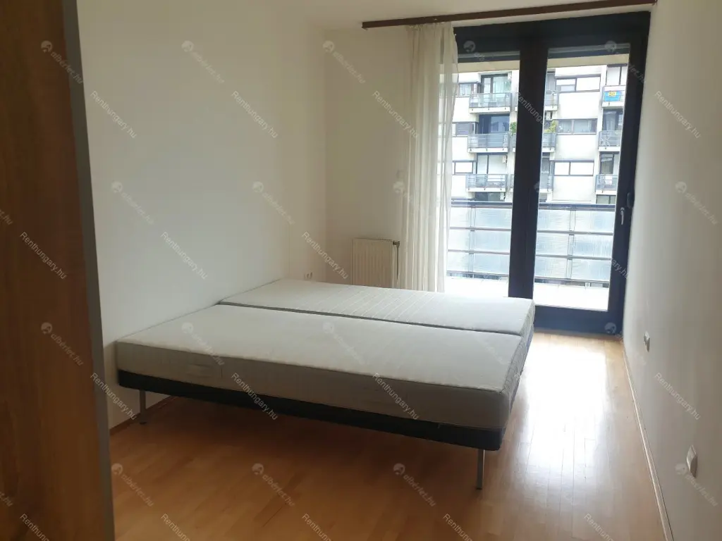 Kiadó albérlet 460000 Ft/hó áron: Budapest, XIII. kerület  Népfürdő utca. Mérete: 81 nm, 3 szobás | Alberlet.hu - 6678585