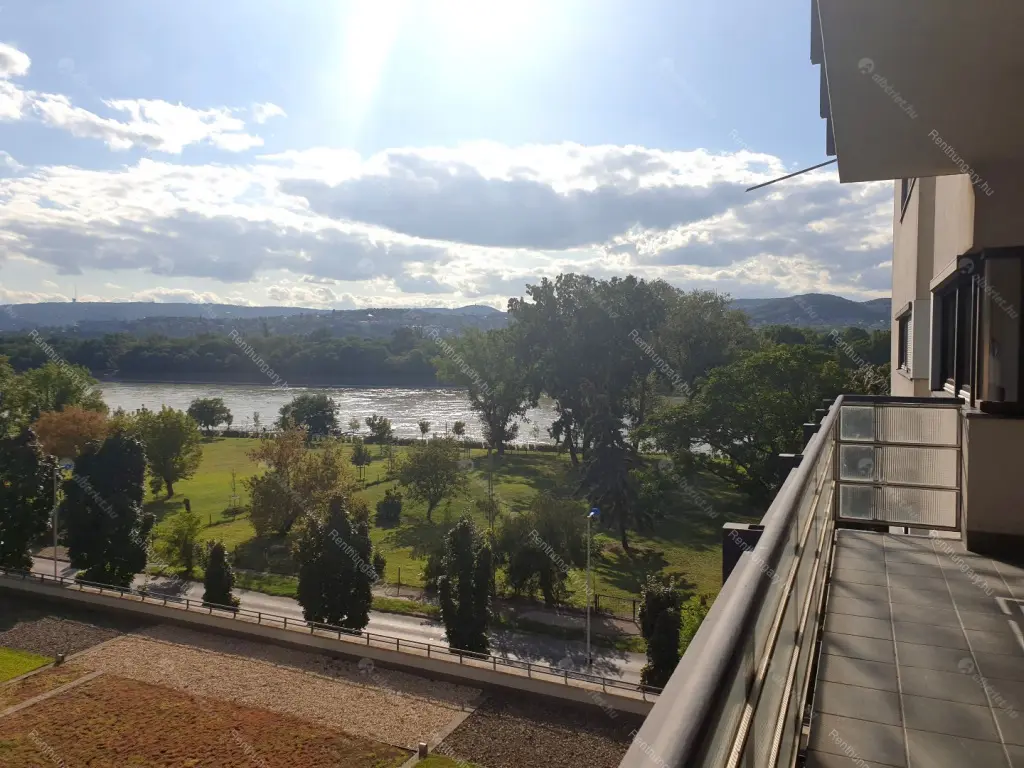 Kiadó albérlet 460000 Ft/hó áron: Budapest, XIII. kerület  Népfürdő utca. Mérete: 81 nm, 3 szobás | Alberlet.hu - 6691992